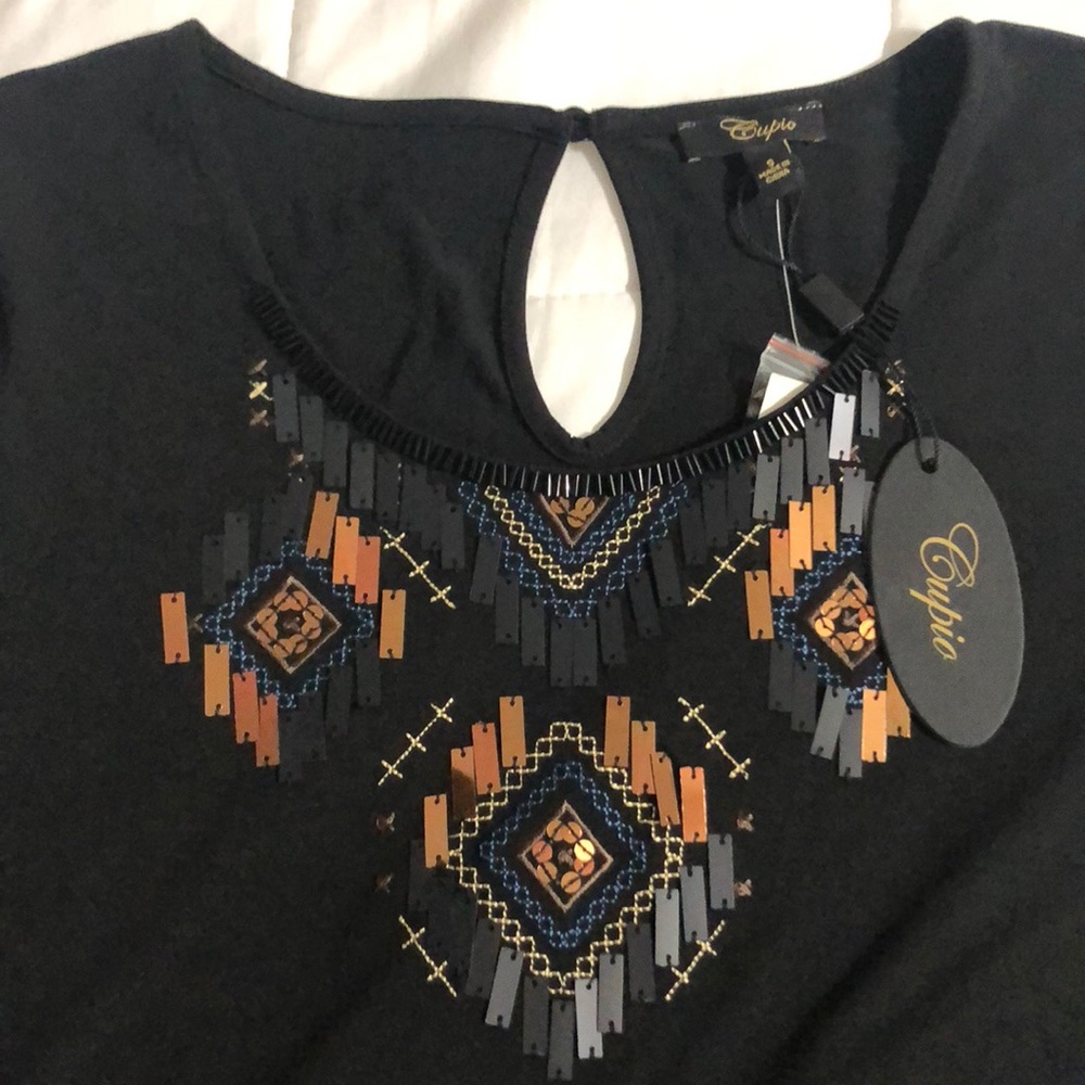 Black 3/4 sleeve top